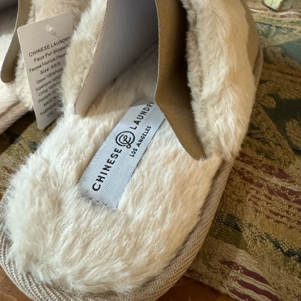 Chinese laundry slippers - Picture 4 of 5